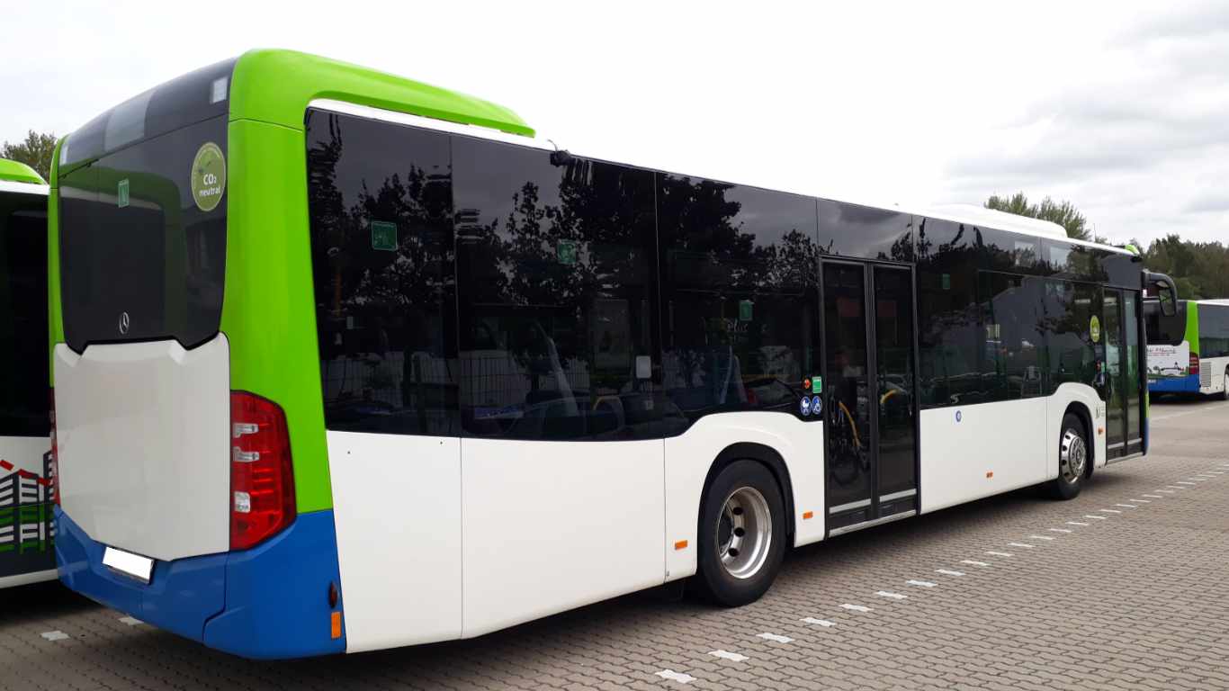 Montagebeispiel Linienbus Mercedes CITARO Hybrid Abbiegeassistent FLEX Bus 2.0